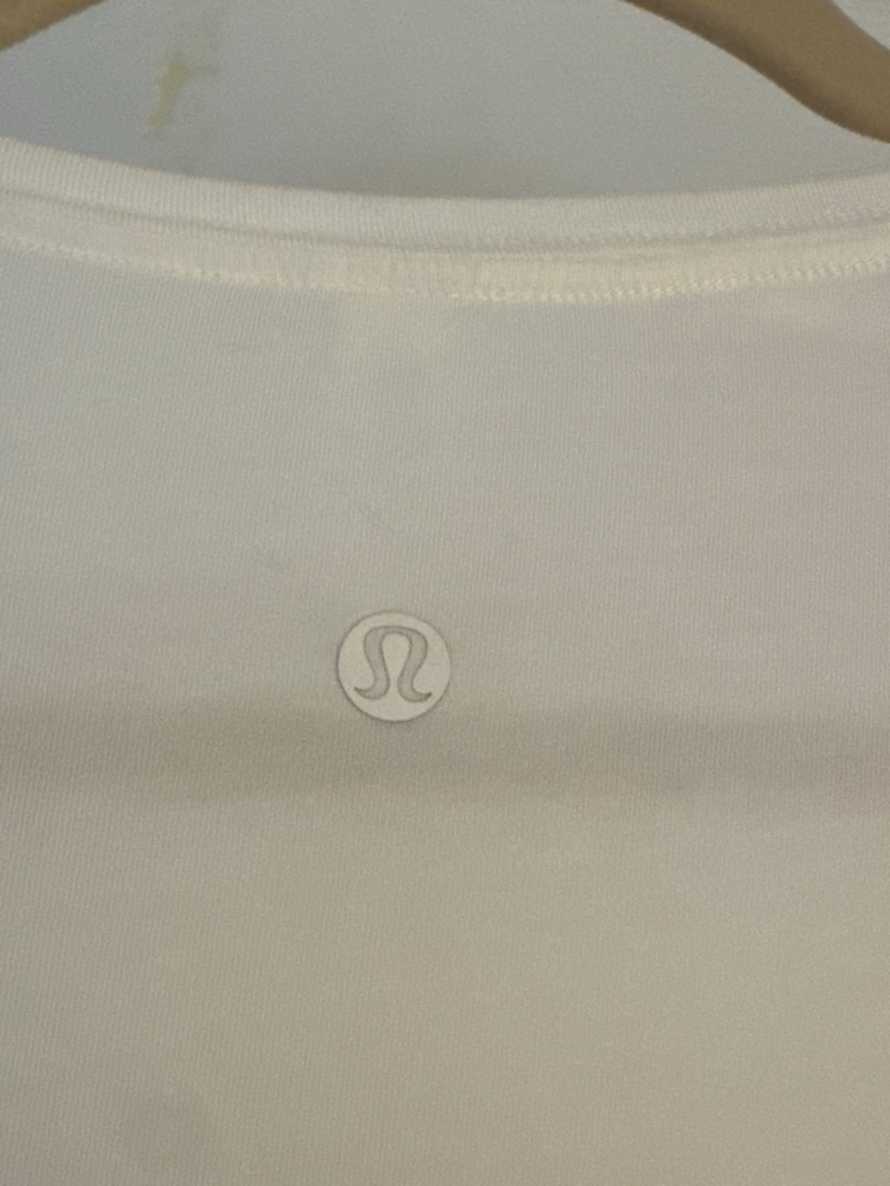lululemon athletica women White Short Sleeve Tee